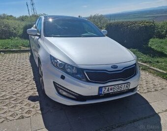 Kia Optima Hybrid 2.0 AT / 6 r.v. 2013 bohatá výbava
