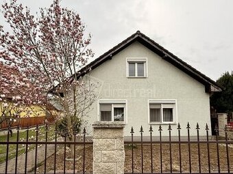 REZERVOVANÉ - Rodinný dom s nádherným veľkým pozemk…
