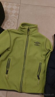 Predam mikinu umbro v.116
