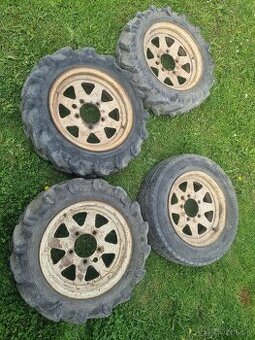 Predam na suzuki samurai,vitara,niva otocne disky r15