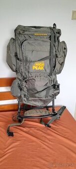 Batoh ,turistka, kemping