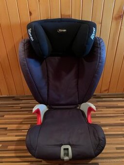 Autosedačka pre dieťa 15 - 36 kg