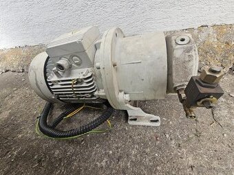 elektromotor Siemens s hydraulickým čerpadlom