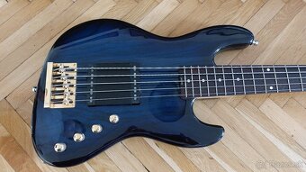 Predam/vymenim Levinson Blade B2 5string jazz bass Japan