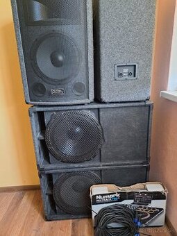 Predám 2x reproduktory 2x subwoofer 1x konzolu plus káble.