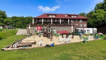 Hotel - reštaurácia s pozemkom 8231 m2, Soblahov, Trenčín