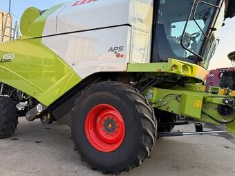 Sklízecí mlátička Claas Tucano 450 Heder V660, rok výroby 20