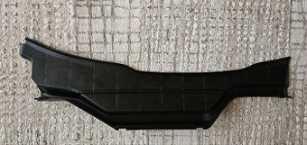Plastový kryt pod čelné sklo Audi 100/A6 C4