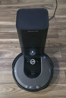 iRobot Roomba i7+