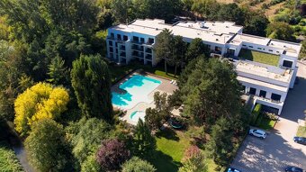 Štýlový štvorizbový apartmán s bazénom na predaj, Piešťany