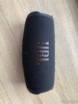 JBL Charge 5