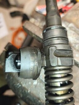 Vstrekovacie trysky 038 130 073 AG BKC BXE - 1