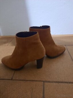 zimné polčižmičky v cognakovej farbe 37