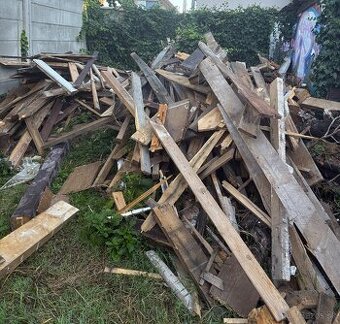 Darujem drevené dosky za odvoz