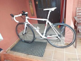 Predám cestný bicykel