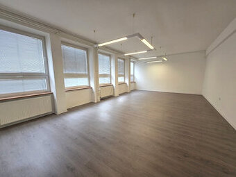 Prenajmeme kancelárie, 174,25 m²,Žilina–Bytčická ul., R2 SK.