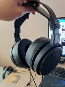 GermanMaestro GMP 250 Closed Back Headphones