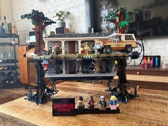 Lego Stranger Things 75810