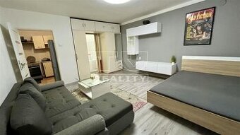 ----REZERVOVANÉ---- Na predaj priestranná 28,5m2...