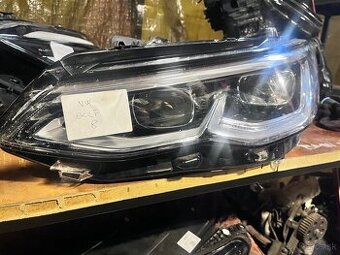Vw golf 8 ľavý svetlomet