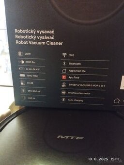 ROBOTICKÝ VYSÁVAČ
