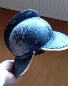 Predám starú vzácnu hasičskú helmu zo začiatku 20 rokov