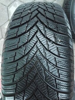 Firestone Winterhawk 4 205/60 R16