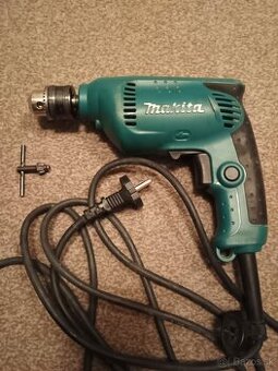 Makita vŕtačka
