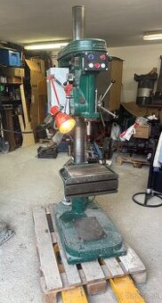 Stĺpová vŕtačka VS20