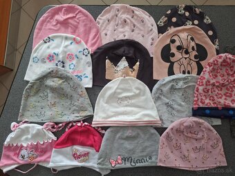 Jesenné čiapky pre dievča