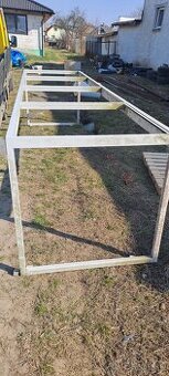 Predam hlinikovy stôl 4m