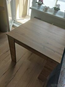 Nový drevený stôl