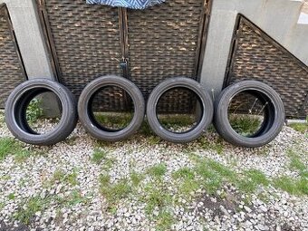 225/45 r17