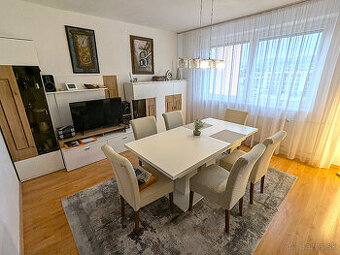 4 izb. KVP, Húskova, OV, 7p., 94m2, 2x LO, rekonšt. výťah