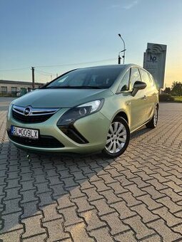 Opel Zafira Tourer 1,4 Turbo 103 kW 2012