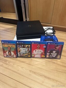 PlayStation 4 PRO 1TB + Volant thrustmaster T80