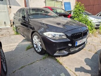 Bmw 520 f10. Na nahradne diely