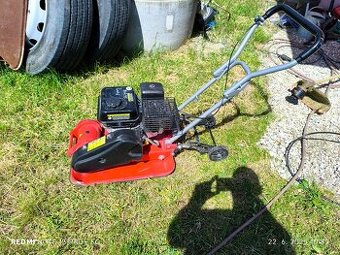 Búracie kladivo Hilti TE 905 AVR, Hecht 114 Vibračná Doska