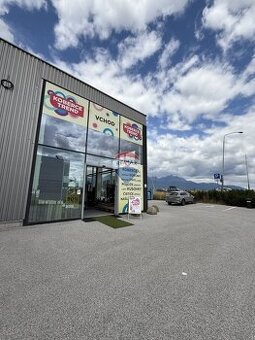 PRENÁJOM - Obchodné priestory 220m2 v nákupnom centre TATRY,