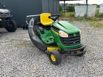 John Deere S240