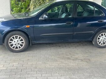 Nissan Almera  AA sedan- benzín 1,5