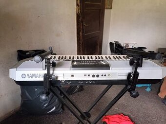 Yamaha psr s 910