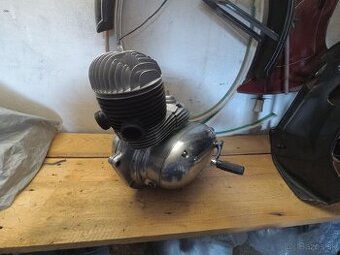 Motor jawa 250 353