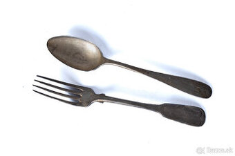 Strieborná vidlička a lyžička
