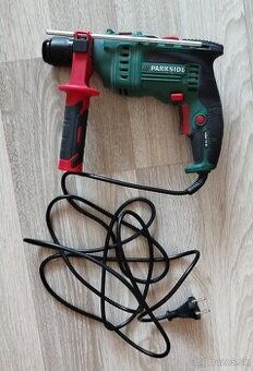 Príklepová vŕtačka