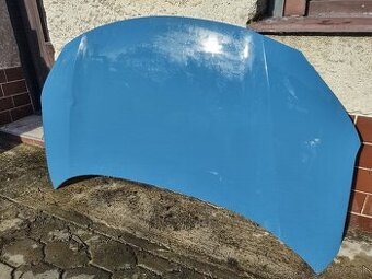 Toyota Yaris cross - predná kapota