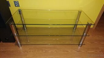 Predam stolik na HiFi a TV znacky Standaudio