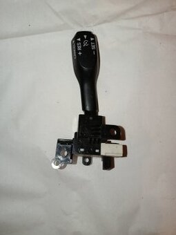 packa tempomatu toyota corolla verso 20€