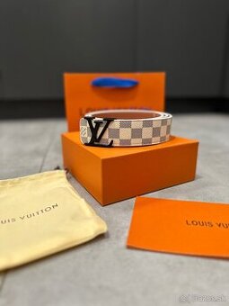 Louis Vuitton opasok biely