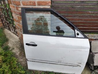 Skoda Fabia 2 predne prave dvere